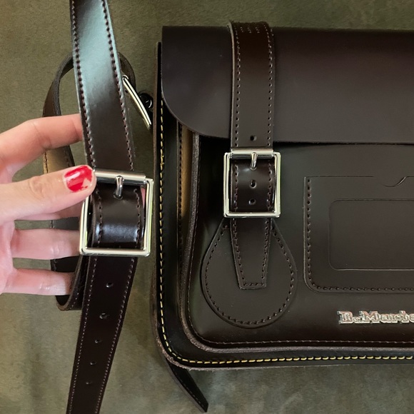 Chocolate Brown Leather Crossbody Messenger Bag, Like New - Picture 3 of 9